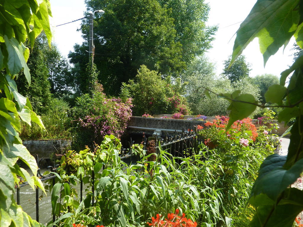 Le Moulin De Tigny Bed & Breakfast Exterior photo